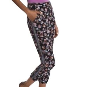 Like New WHBM The Jogger Lightweight